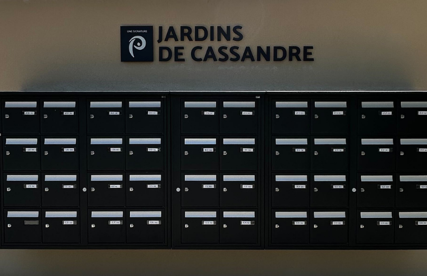 Image de lettres découpées